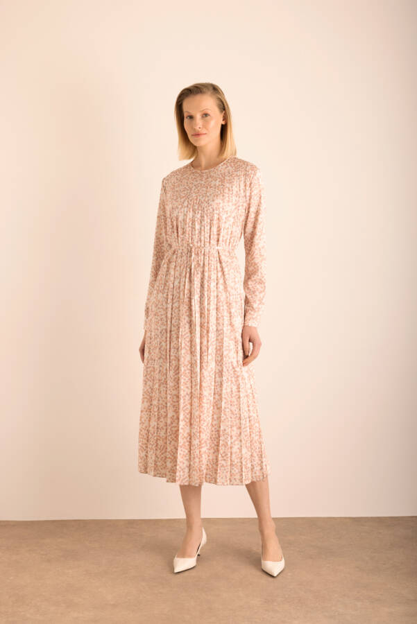 Pudra Kare Desenli Pilisoley Detaylı Bağlamalı Elbise - 6