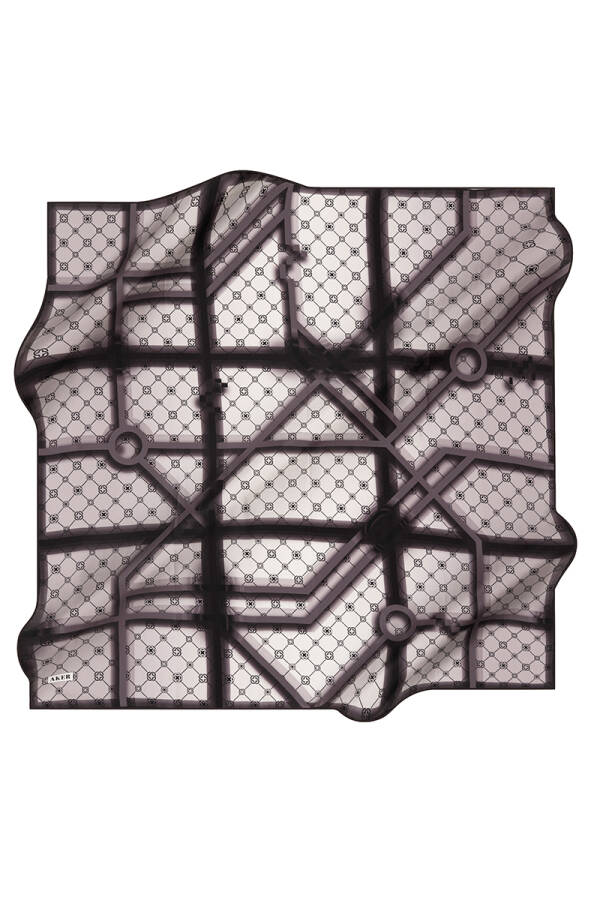 Siyah İpek Kare Geometrik Desenli Eşarp - 1