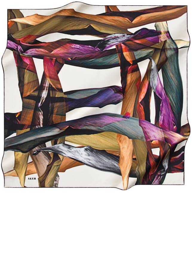 Beyaz Yaprak Desenli İpek Krep Saten Eşarp - 3