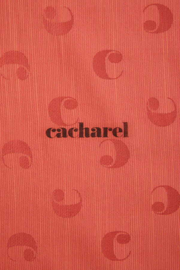 Logo Desenli 90X90 B. Logolu İpek Koton Jakar Eşarp - Cacharel (1)