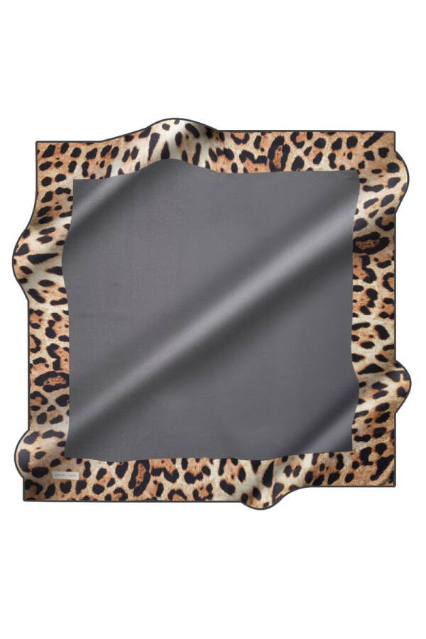 Leopar Desenli 90X90 Pierre Cardin Tivil Eşarp - Pierre Cardin