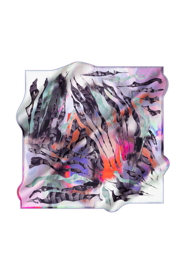 Geometrik Desenli Aker İpek Krep Saten Eşarp - 1