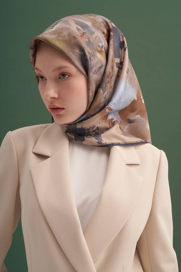 Fırça Desenli Aker İpek Krep Saten Eşarp - Aker