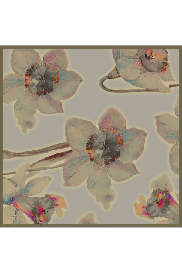 Yeşil Çiçek Desenli İpek Krep Saten Eşarp - 1