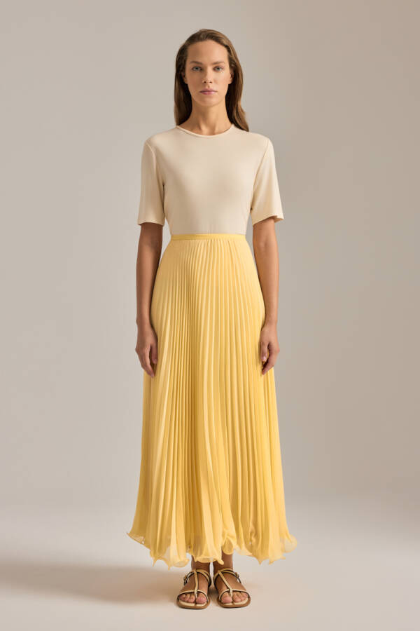 Sarı Etek Ucu Misinalı Piliseli Etek - Aker (1)