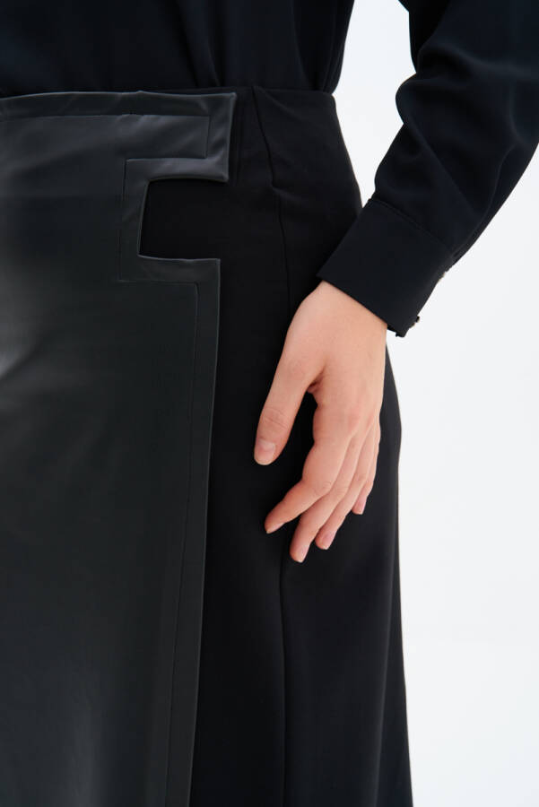 Siyah Deri Garnili Likralı Etek - 5