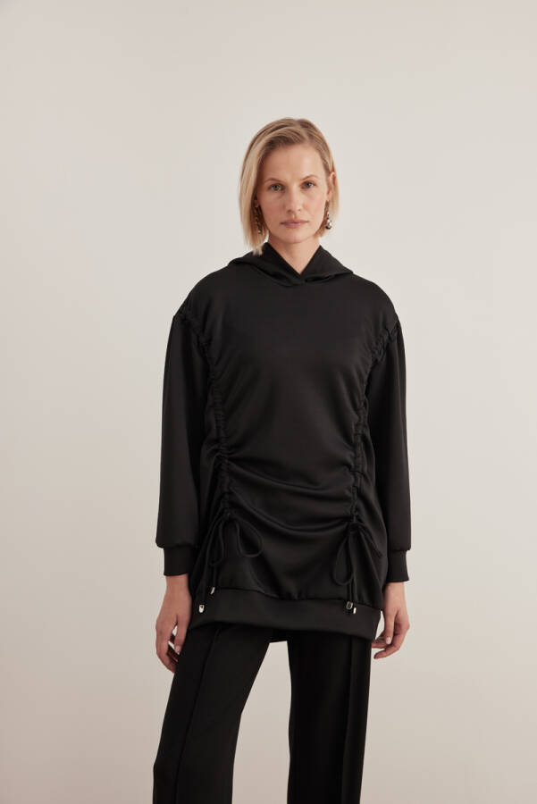 Siyah Kapşonlu Sweatshirt - Aker (1)