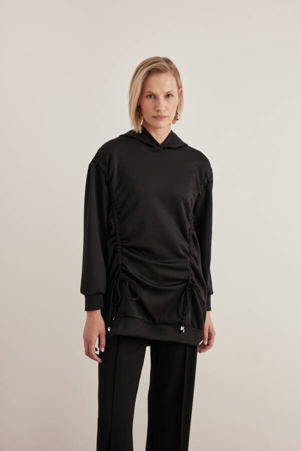 Siyah Kapüşonlu Sweatshirt - 5