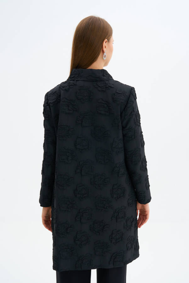 Siyah Çiçek Jakarlı Kap - 6