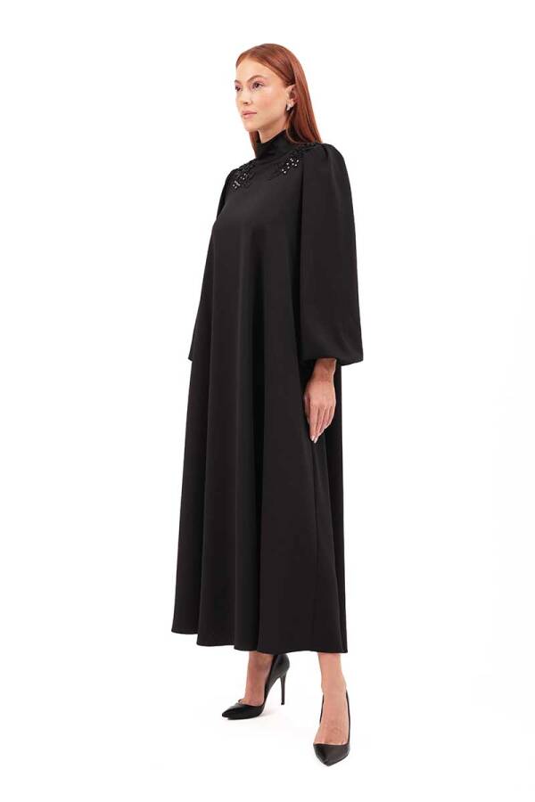 Siyah İşleme Detaylı Şık Elbise - 3