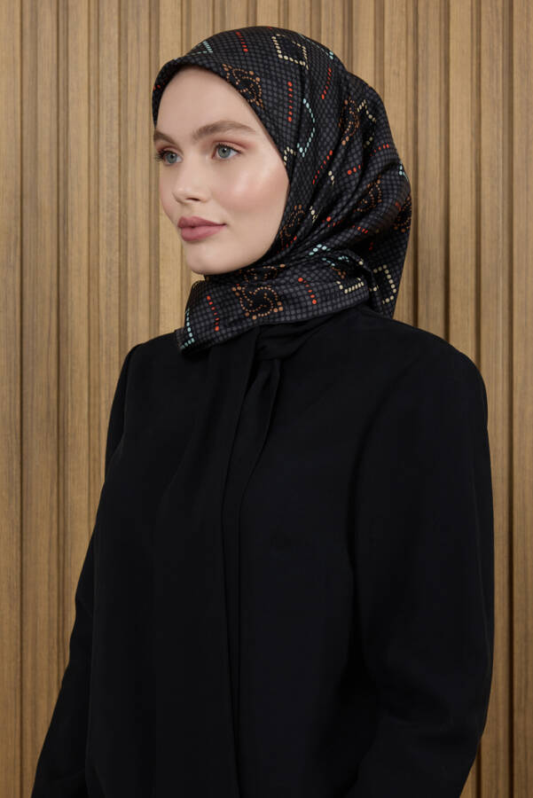 Siyah 90X90 İpek Krep Saten Eşarp - 1