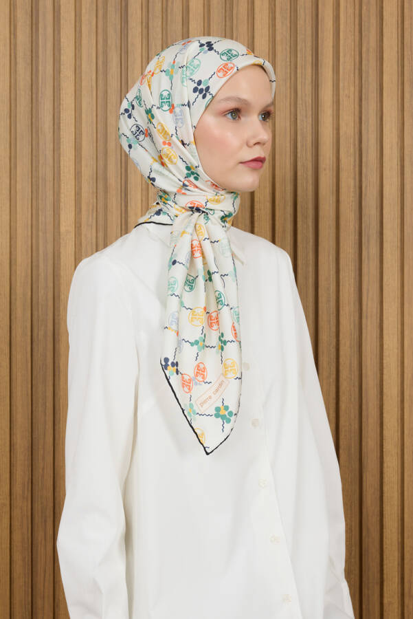 Siyah 90X90 İpek Krep Saten Eşarp - Pierre Cardin