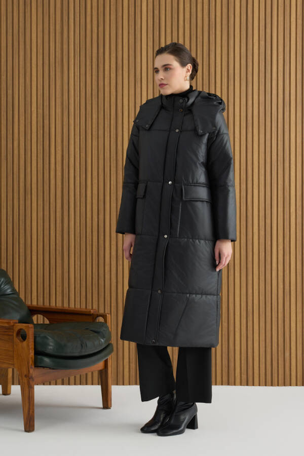 Siyah Arka Beli Lastikli Mont - 3