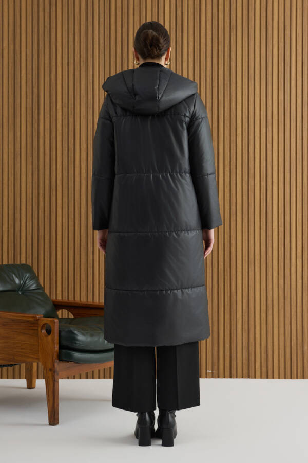 Siyah Arka Beli Lastikli Mont - 6