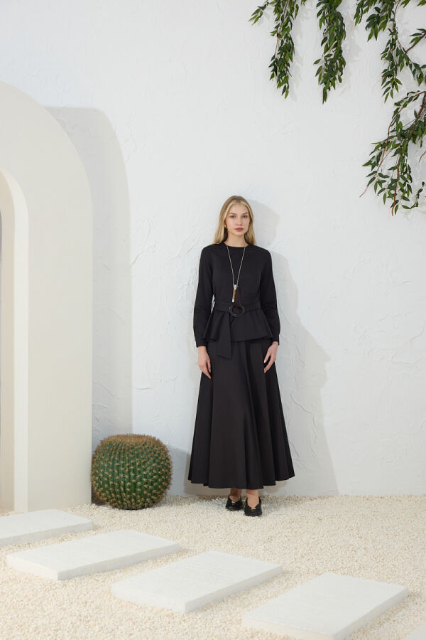 Siyah Ayarlanabilir Toka Detaylı Bluz - Aker