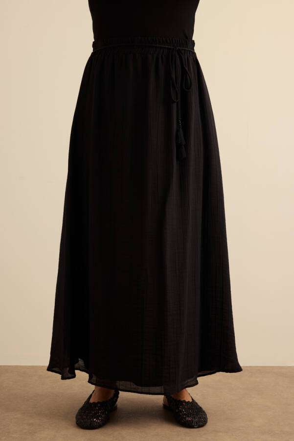 Siyah Bağcıklı Viscon Etek - Aker (1)