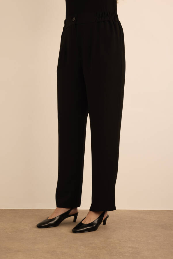 Siyah Beli Lastik Detaylı Krep Pantolon - 5