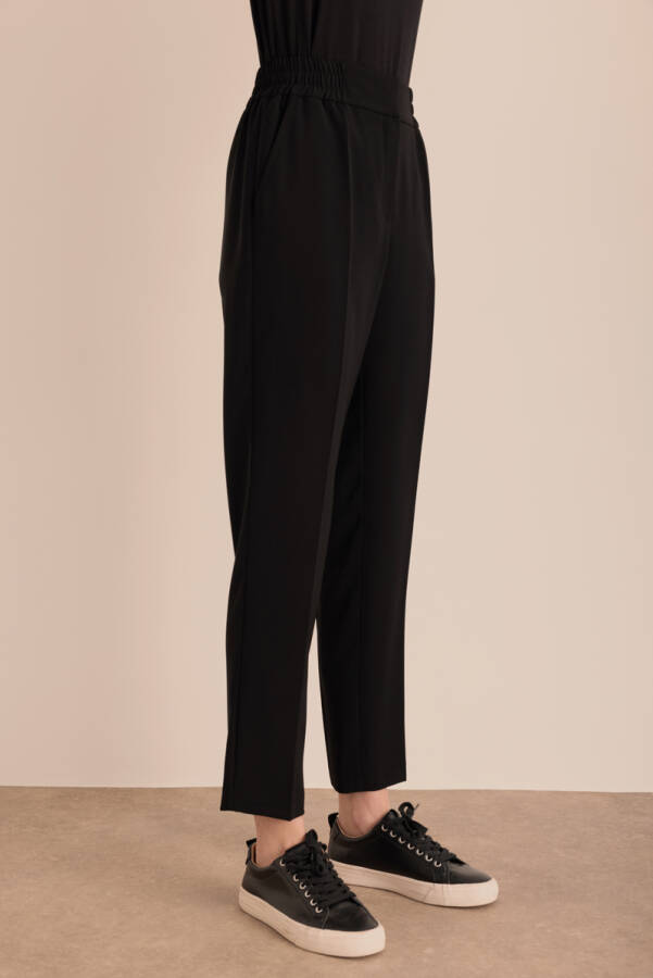 Siyah Beli Lastikli Detaylı Dokuma Havuç Pantolon - 4