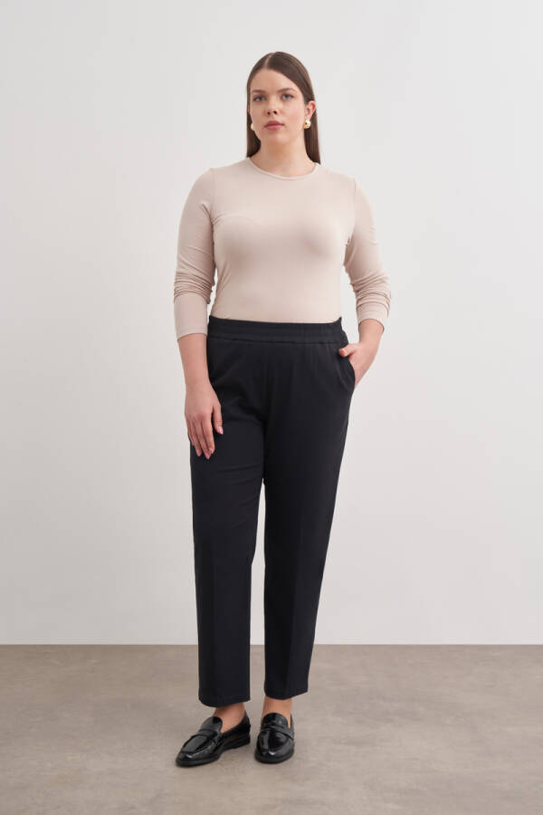 Siyah Beli Lastikli Dokuma Pantolon - Aker