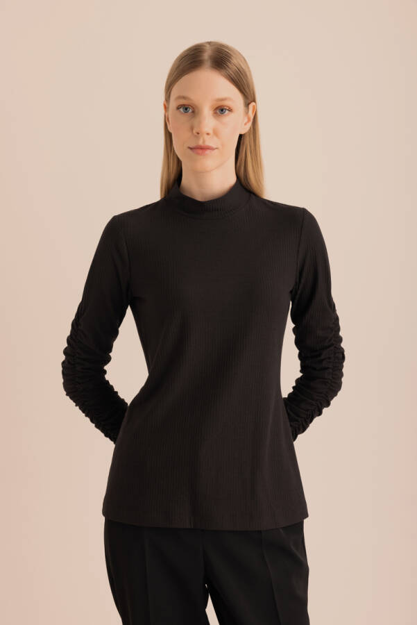 Siyah Büzgü Detaylı Örme Body - Aker (1)