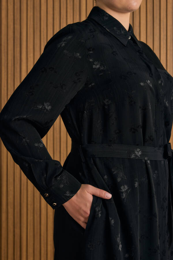 Siyah Çiçek Jakar Desenli Bağcıklı Viscon Elbise - 5
