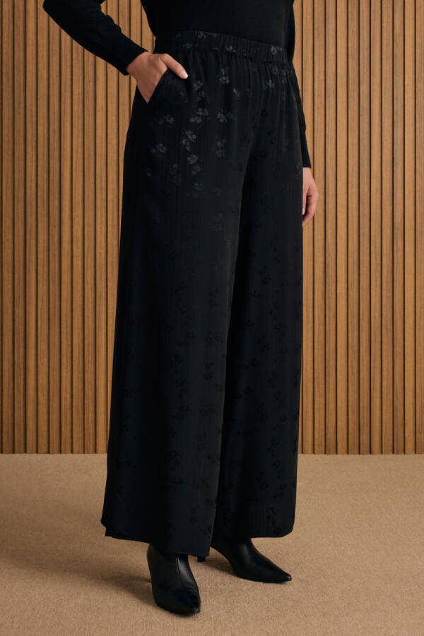 Siyah Çicek Jakar Desenli Beli Lastikli Pantolon - 3