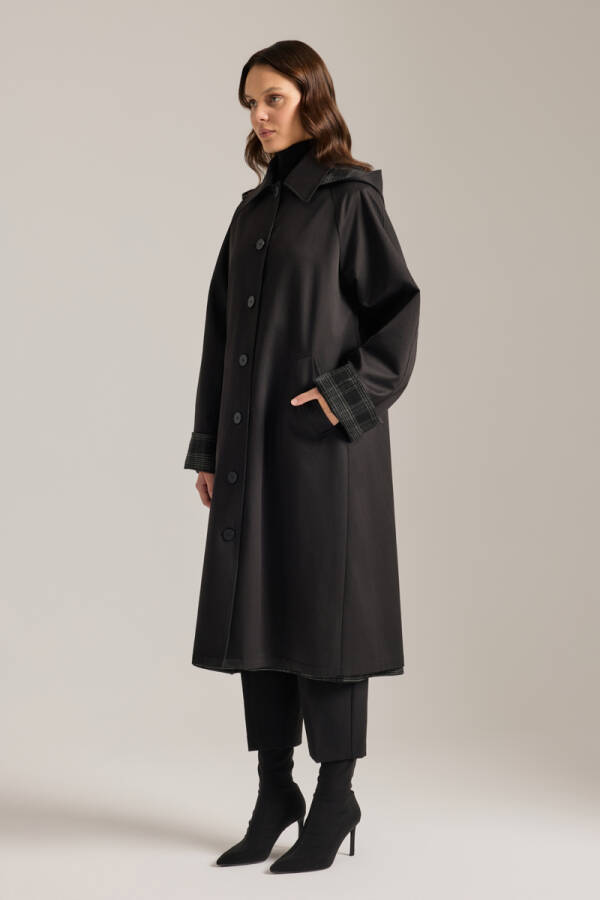 Siyah Çift Taraflı Kullanılan Seyyar Kapuşonlu Trençkot - 6