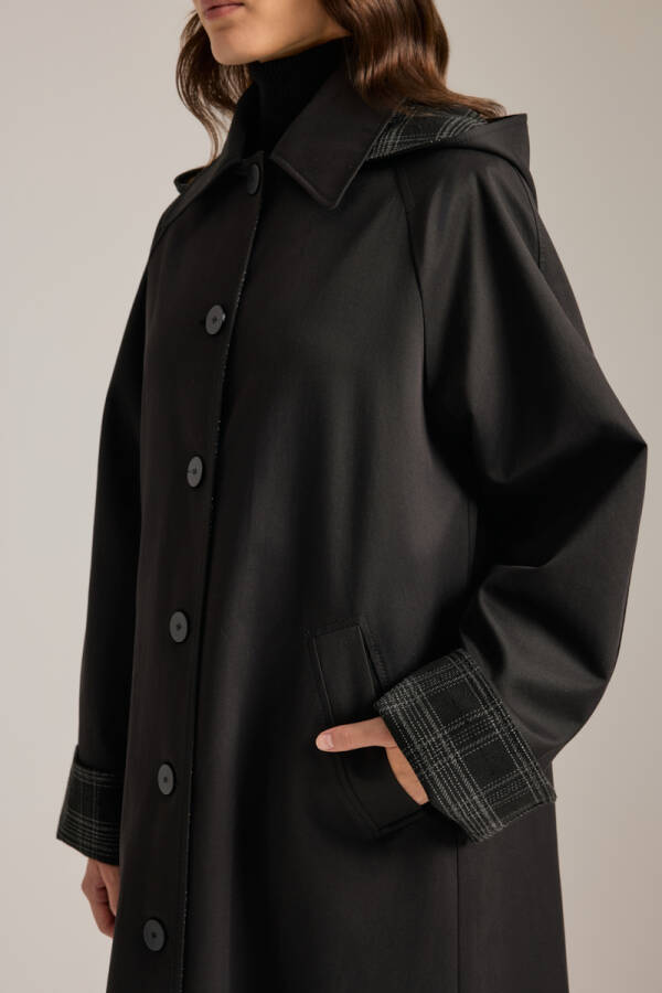 Siyah Çift Taraflı Kullanılan Seyyar Kapuşonlu Trençkot - 7