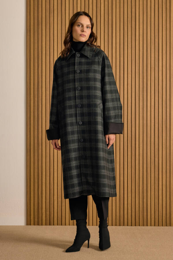 Siyah Çift Taraflı Kullanılan Seyyar Kapüşonlu Trençkot - 3