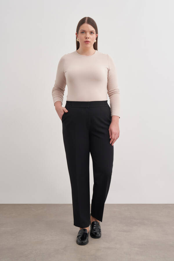 Siyah Dar Kesim Pantolon - Aker