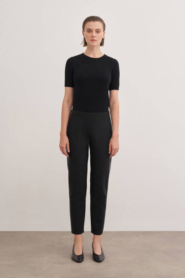 Siyah Deri Parçalı Pantolon - Aker (1)