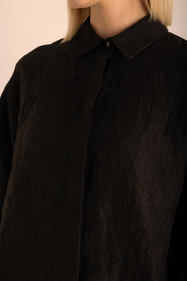 Siyah Kraş Efektli Keten Gömlek - 4