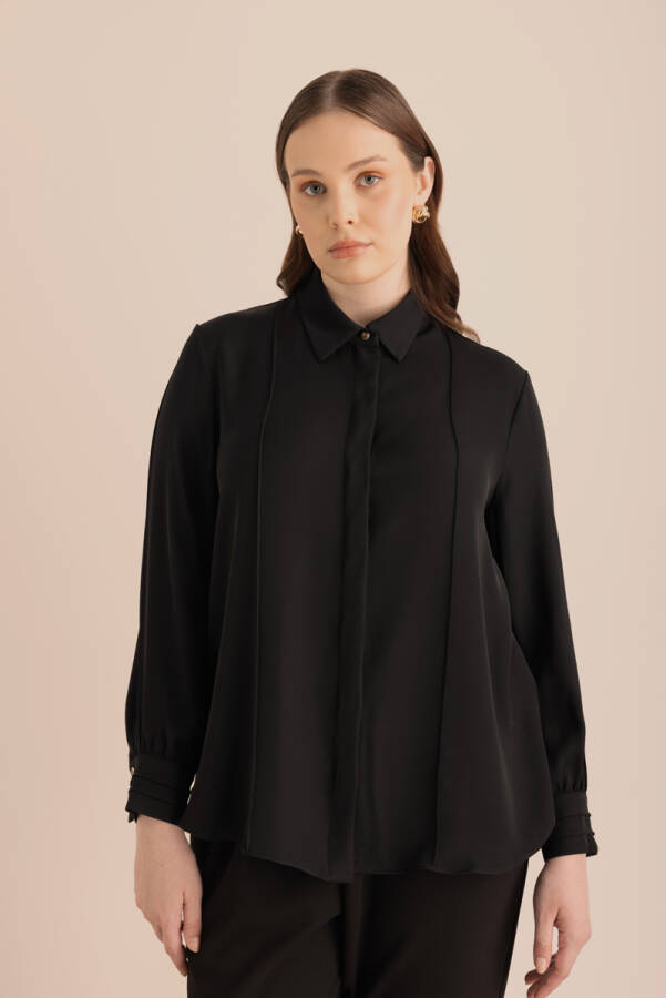 Siyah Detaylı Düğmeli Gömlek - 4