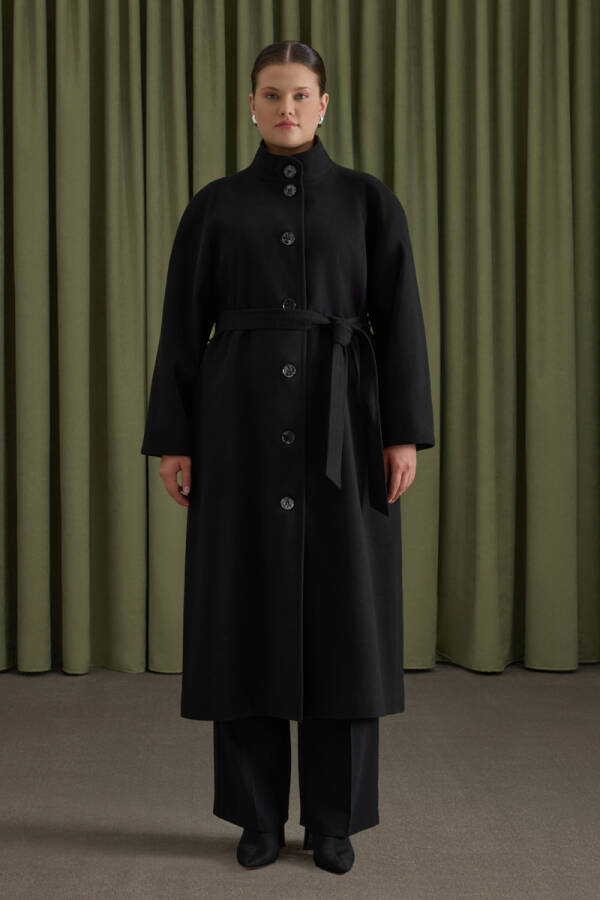 Siyah Dik Yaka Kaban - Aker (1)