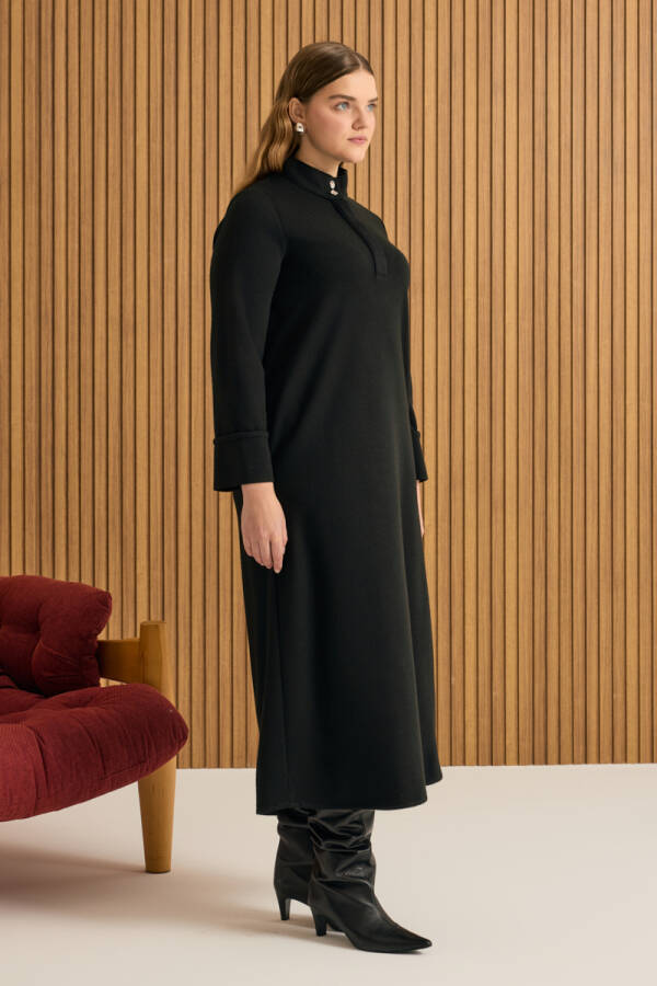 Siyah Dik Yaka Örme Elbise - 3