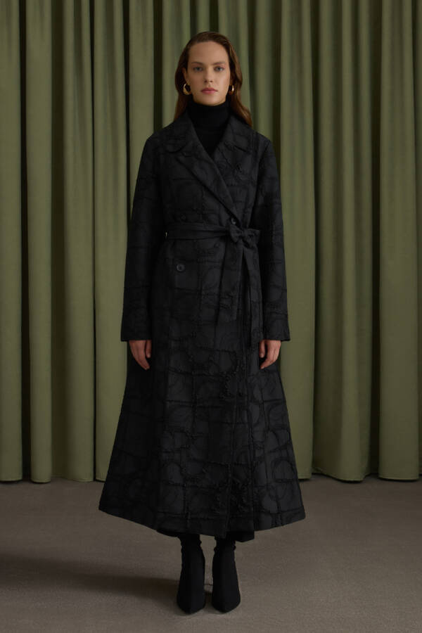 Siyah Dokulu Özel Kumaş Trençkot - 3