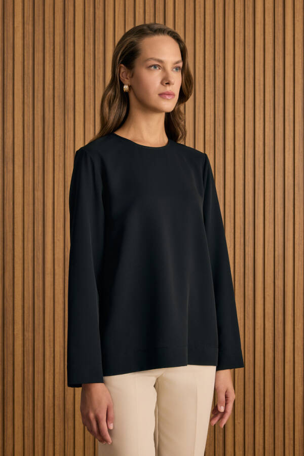 Siyah Dokuma Bluz - 2