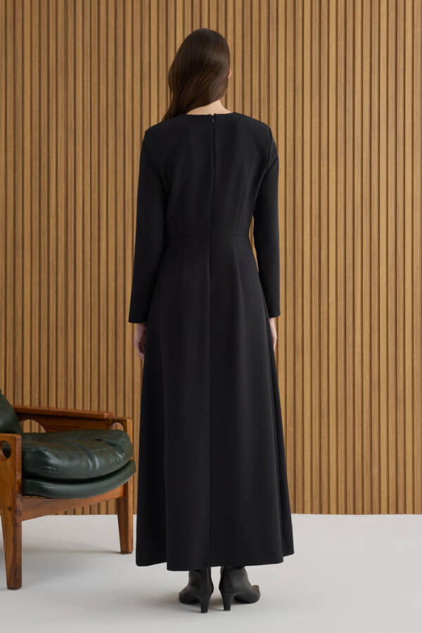 Siyah Dokuma Elbise - 4