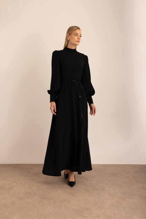 Siyah İşlemeli Bağcık Detaylı Dokuma Elbise - Aker (1)