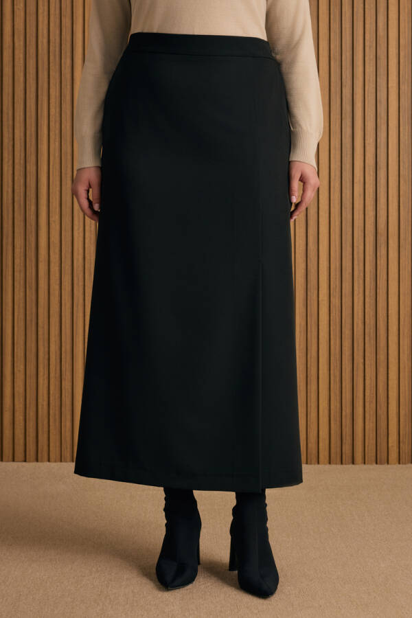 Siyah Dokuma Etek - 3