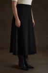 Siyah Dokuma Etek - 4