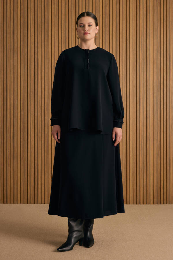 Siyah Dokuma Etek - 2