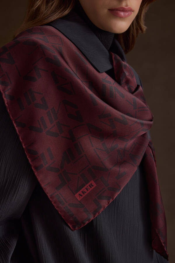 Siyah Dokuma Kap - 4