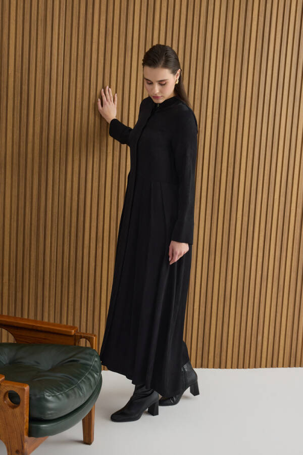 Siyah Dokusu Desenli Jakar Rayon Viscon Elbise - 1