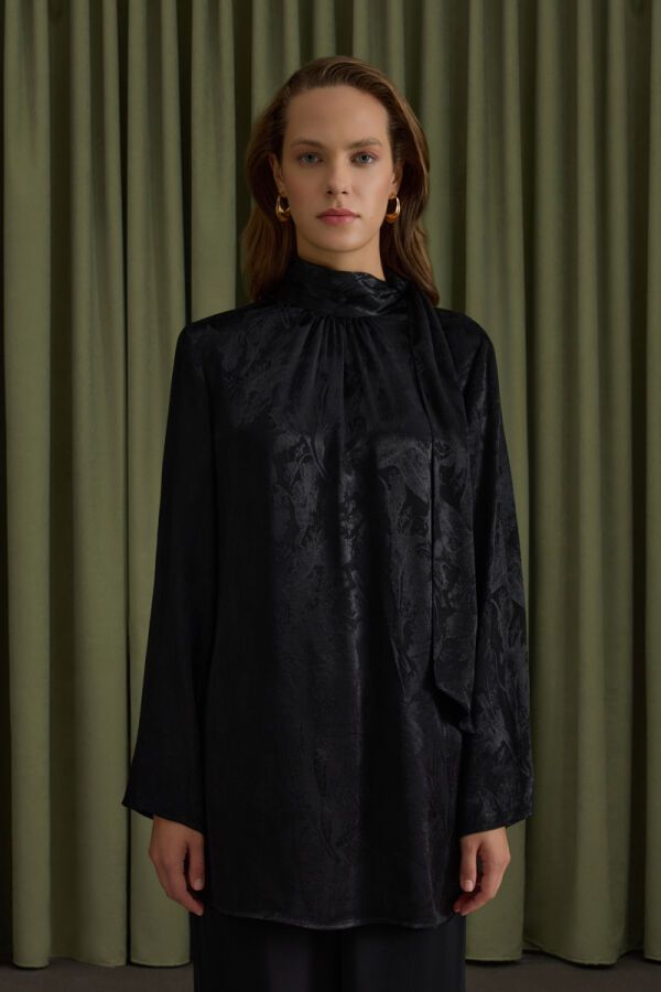 Siyah Dokusu Jakar Desenli Rayon Viscon Tunik - Aker