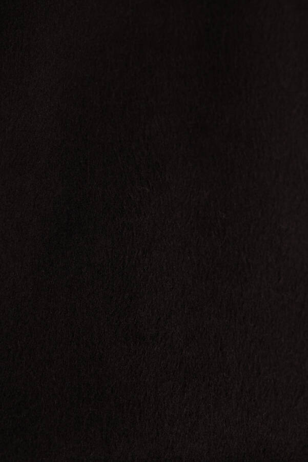 Siyah Düğmeli Boyunluk - Aker (1)