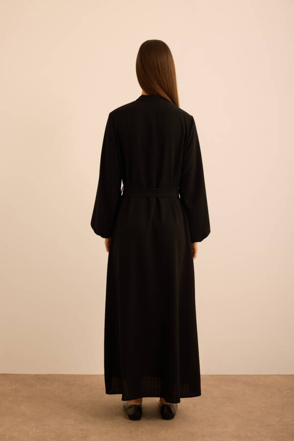 Siyah Etek Ucu Kontrast Nakış Detaylı Elbise - 7