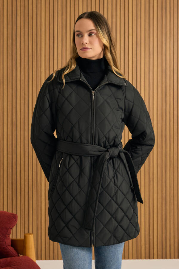 Siyah Fermuarlı Seyyar Kuşaklı Kapitone Mont - 3