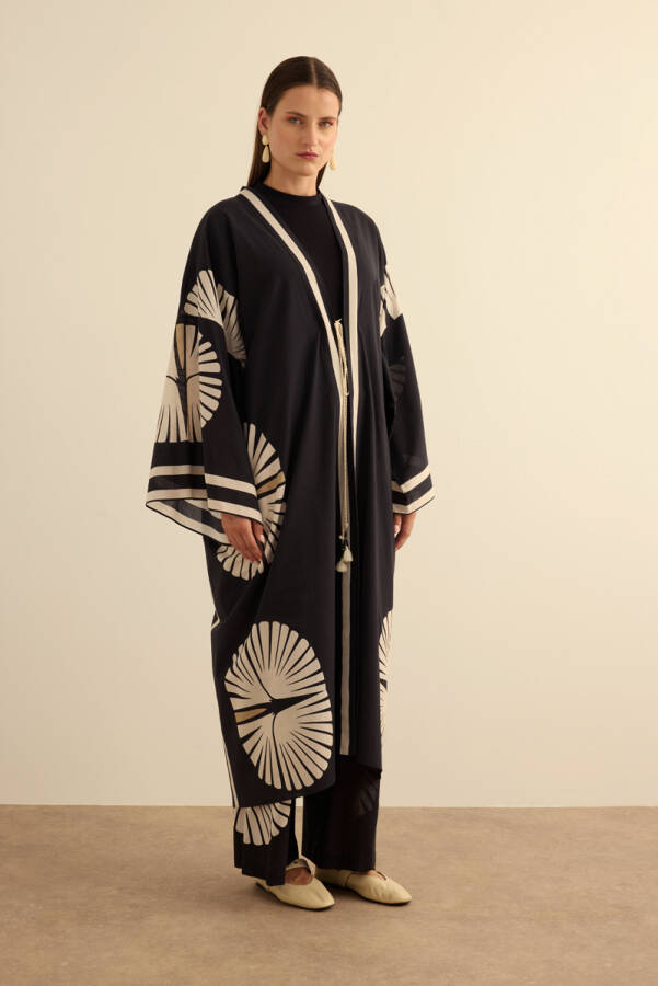 Siyah Geometrik Desenli Cotton Yaz Serinliği Kimono - 4