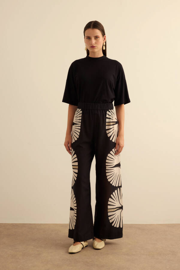 Siyah Geometrik Desenli Cotton Yaz Serinliği Pantolon - Aker (1)